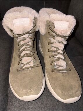 Skechers Olive Suede Fur-Trim Lace-Up Winter Boots